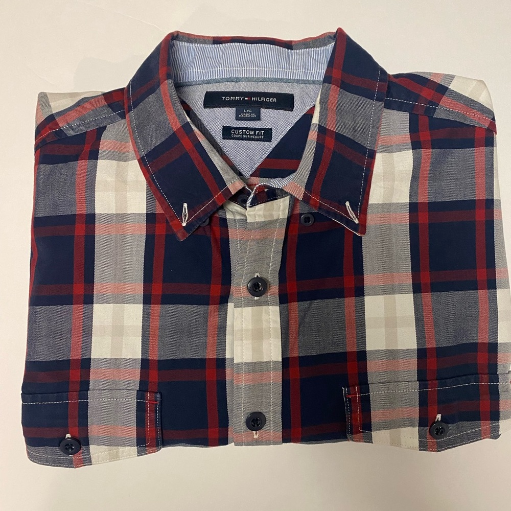 TOMMY HILFIGER | Men’s Custom Fit Long Sleeve Button Down
